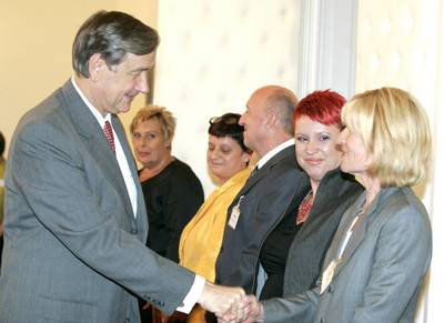 Predsednik republike je sprejel predstavnike centrov za socialno delo (foto: Tina Kosec/STA)